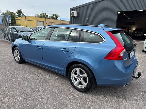 Volvo V60 7 of 30