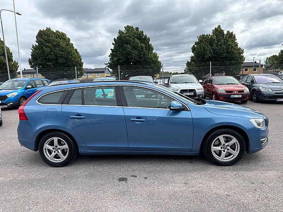 Volvo V60 5 of 30
