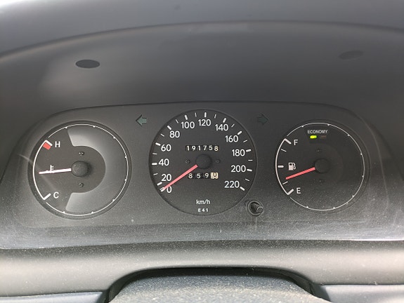 Toyota Corolla 9 of 10