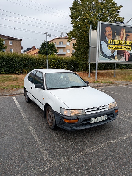 Toyota Corolla 2 of 10