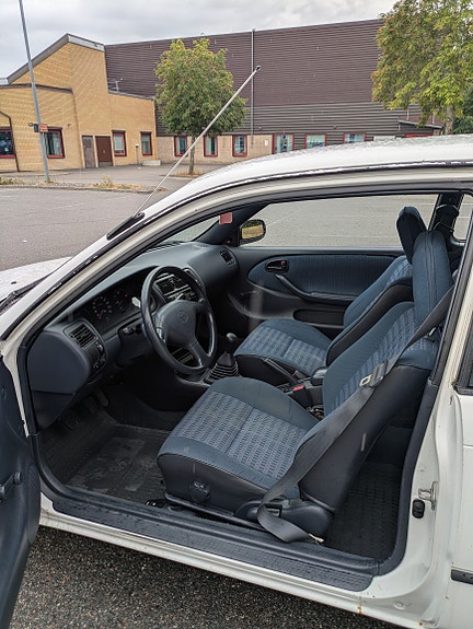 Toyota Corolla 7 of 10