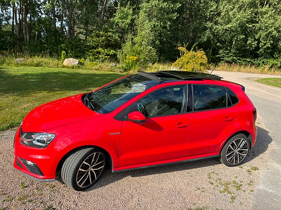 Volkswagen Polo 2 of 7