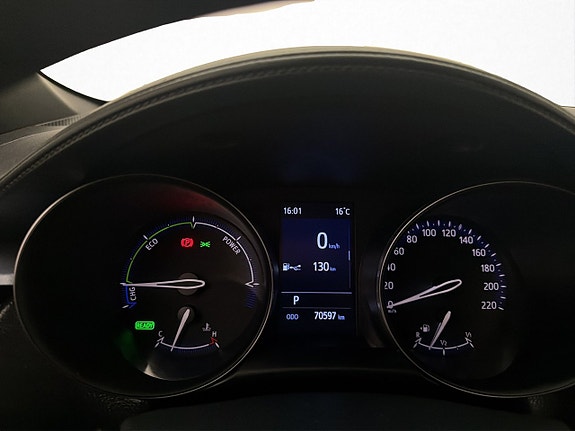 Toyota C-HR 17 of 30