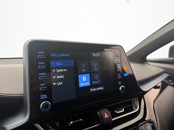 Toyota C-HR 21 of 30