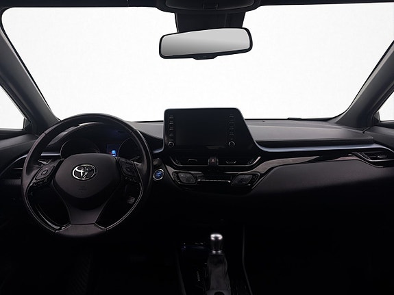 Toyota C-HR 12 of 30