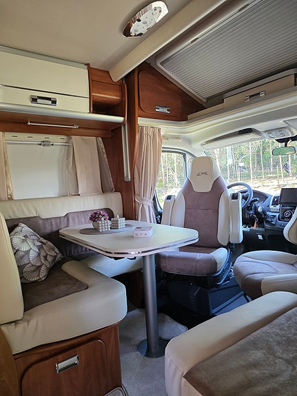 Laika Ecovip 409 14 of 22