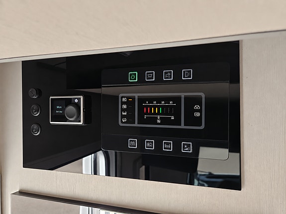 Chausson 777 GA Titanium Premium – AC & E&P Levelsystem 16 of 20