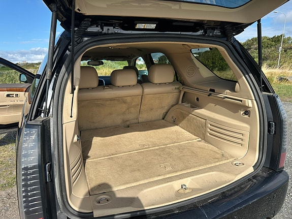 Cadillac SRX 5 of 5