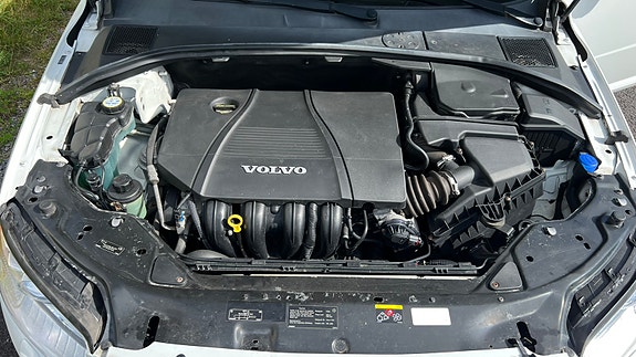 Volvo V70 14 of 18