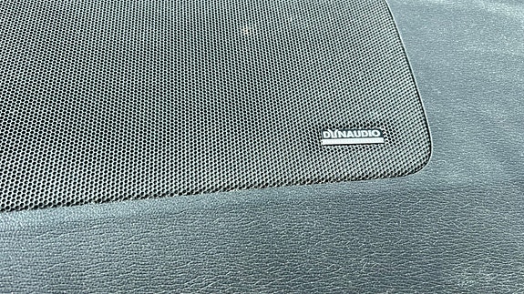Volvo V70 10 of 18