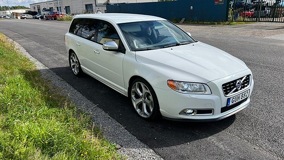 Volvo V70 4 of 18