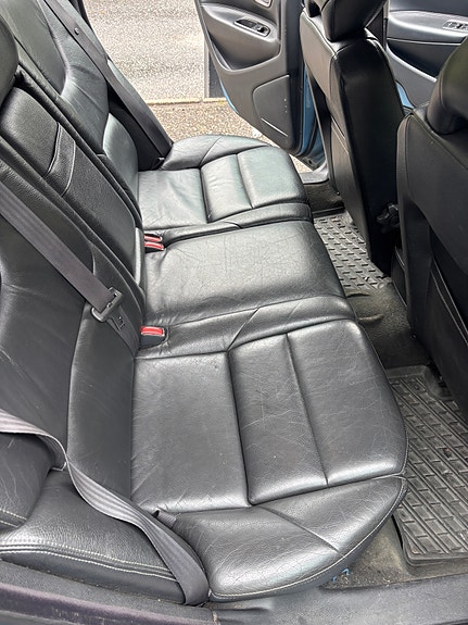 Volvo V70 10 of 13