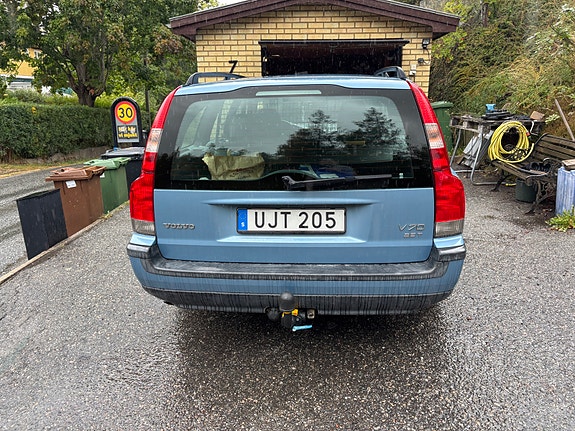 Volvo V70 6 of 13