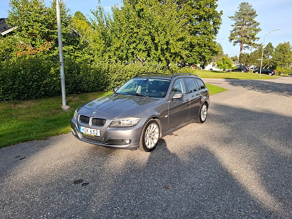 BMW 320d 3 of 9