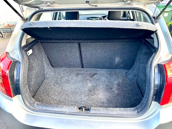 Toyota Corolla 10 of 10