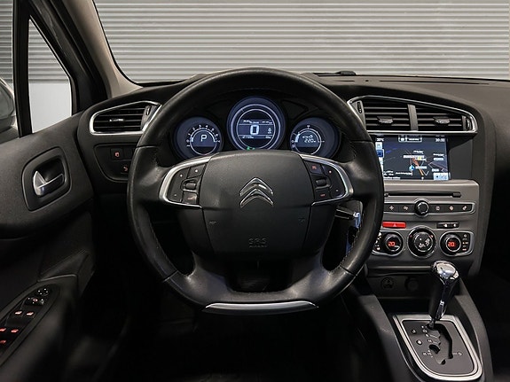 Citroen C4 11 of 13