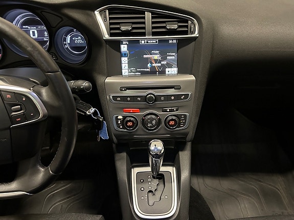 Citroen C4 10 of 13