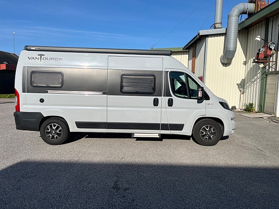 Knaus VanTourer 600 L / Truma dieselpanna / Långbädd