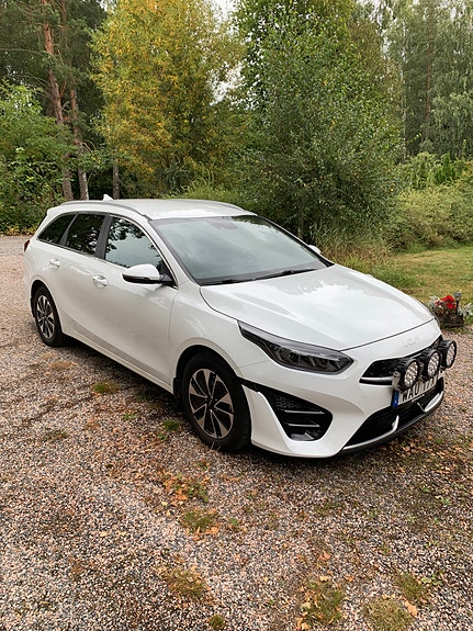 Kia Ceed 2 of 4
