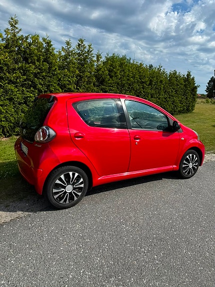 Toyota Aygo 6 of 10