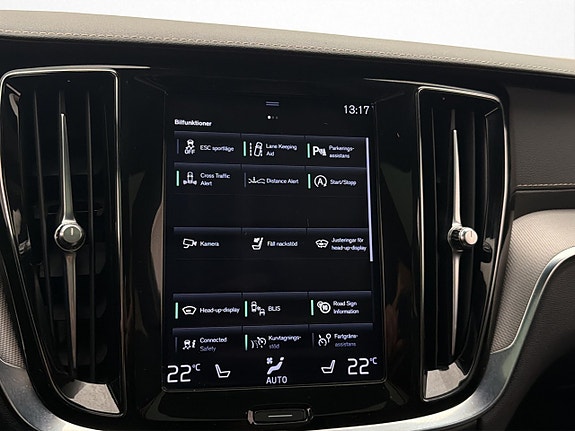 Volvo V60 23 of 30