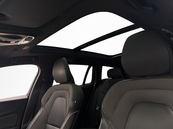 Volvo V60 12 of 30