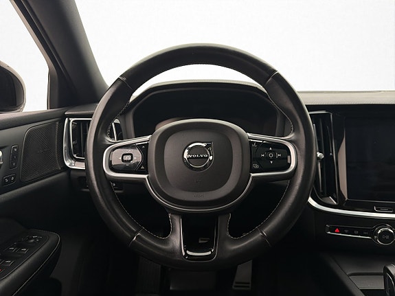 Volvo V60 13 of 30