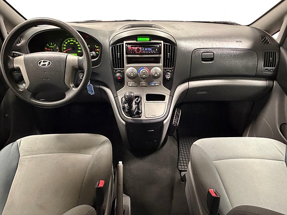 Hyundai H-1 9 of 23