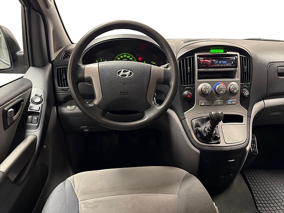 Hyundai H-1 10 of 23