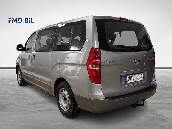 Hyundai H-1 7 of 23