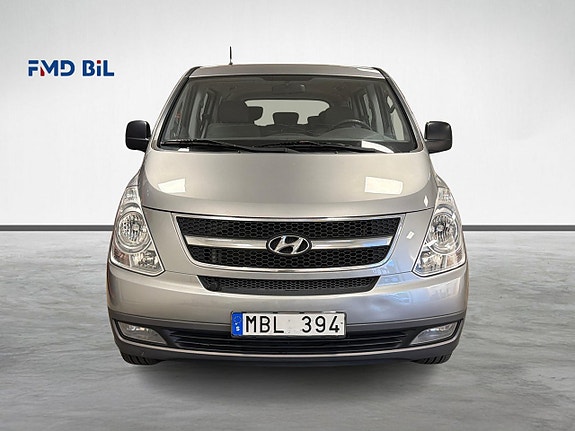 Hyundai H-1 3 of 23