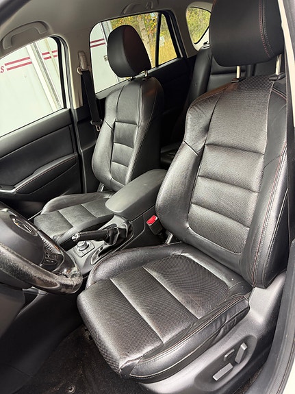 Mazda CX-5 5 of 7