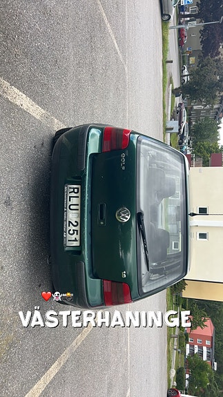 Volkswagen Golf IV 3 of 9