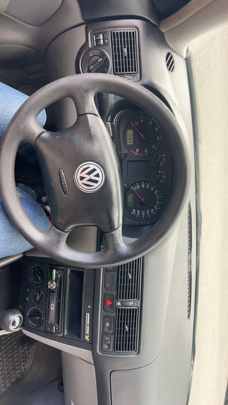 Volkswagen Golf IV 7 of 9