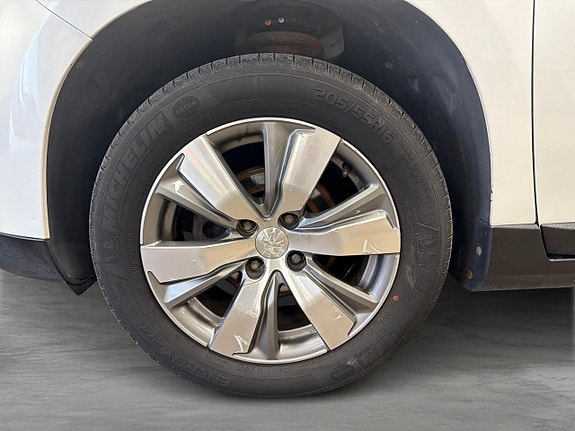 Peugeot 2008 29 of 29