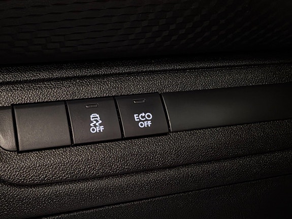 Peugeot 2008 26 of 29