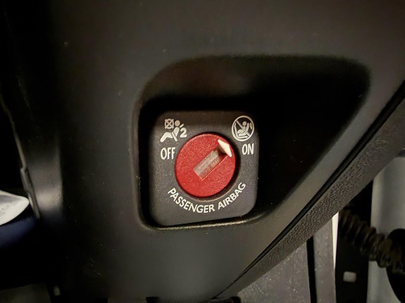 Peugeot 2008 25 of 29