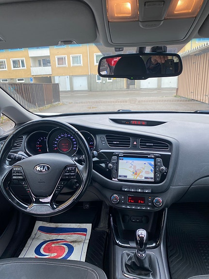 Kia Ceed 8 of 18