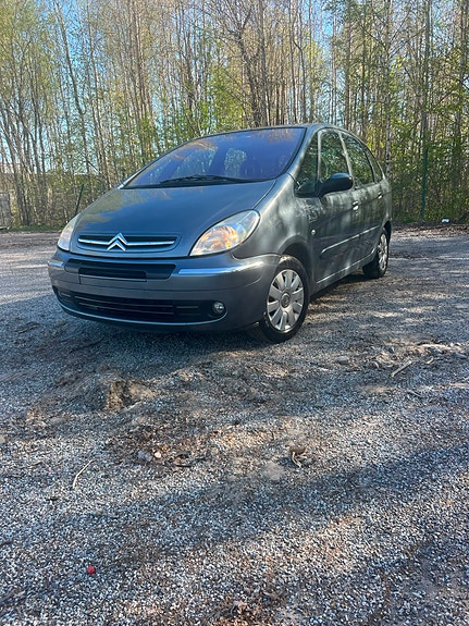 Citroen Xsara Picasso 9 of 15