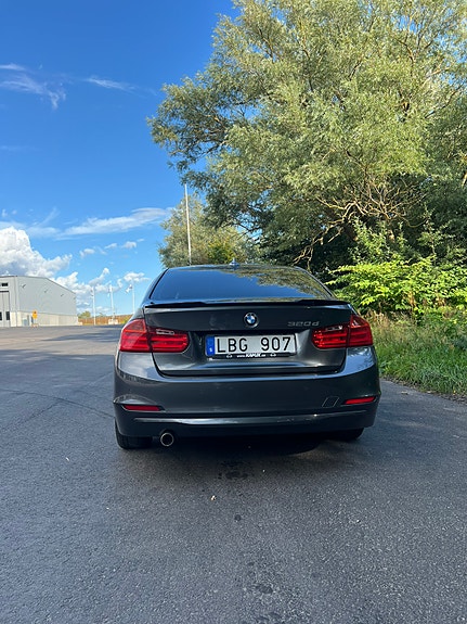 BMW 320d 3 of 6