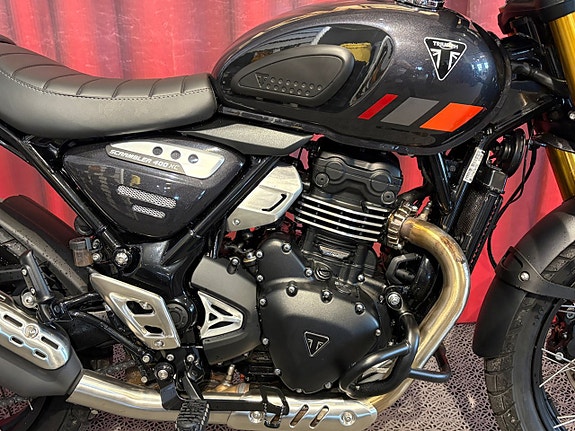 Triumph SCRAMBLER 400 XC 4 of 15