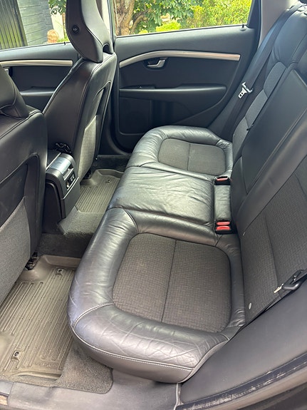 Volvo V70 6 of 7
