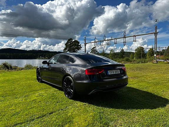 Audi A5 5 of 17