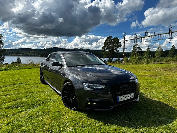 Audi A5 2 of 17