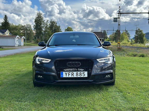 Audi A5 8 of 17