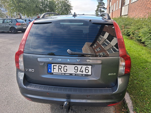 Volvo V50 6 of 11