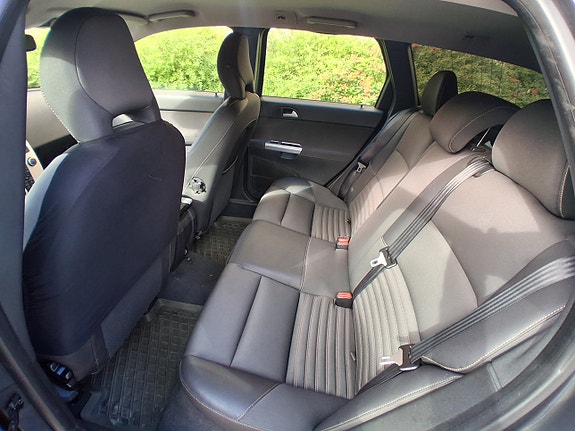 Volvo V50 5 of 11