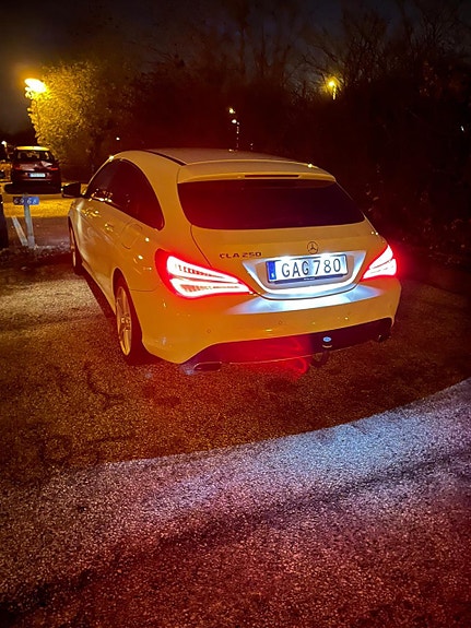 Mercedes-Benz CLA250 12 of 12
