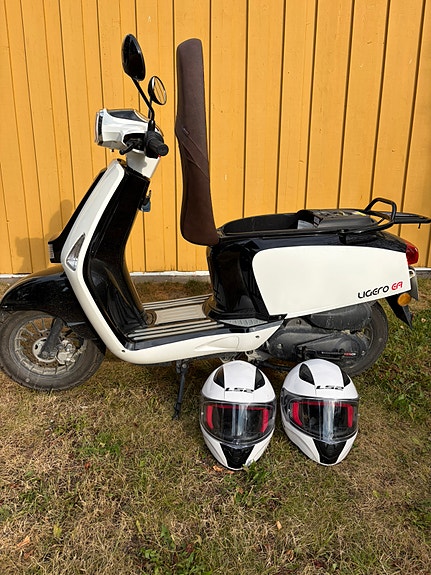 Motocr Scooter 5 of 6