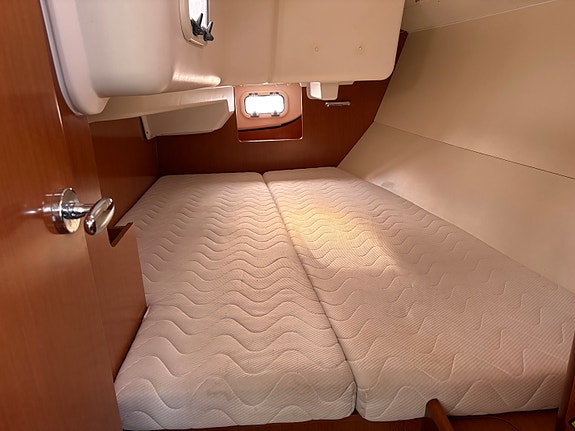 Beneteau Oceanis 34 -2009 9 of 18